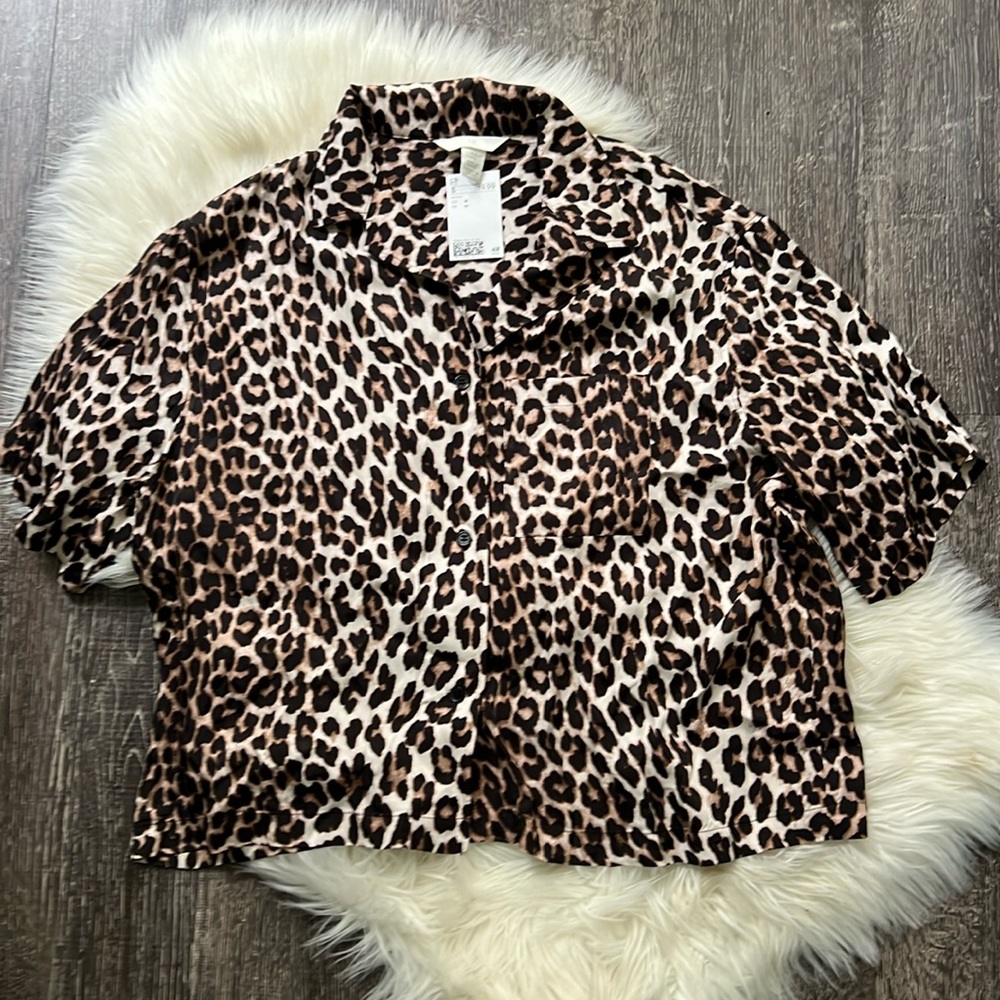 H&M Silky leopard camp shirt BNWT